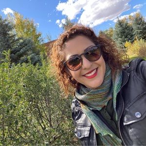 Meet your Posher, Vanessa